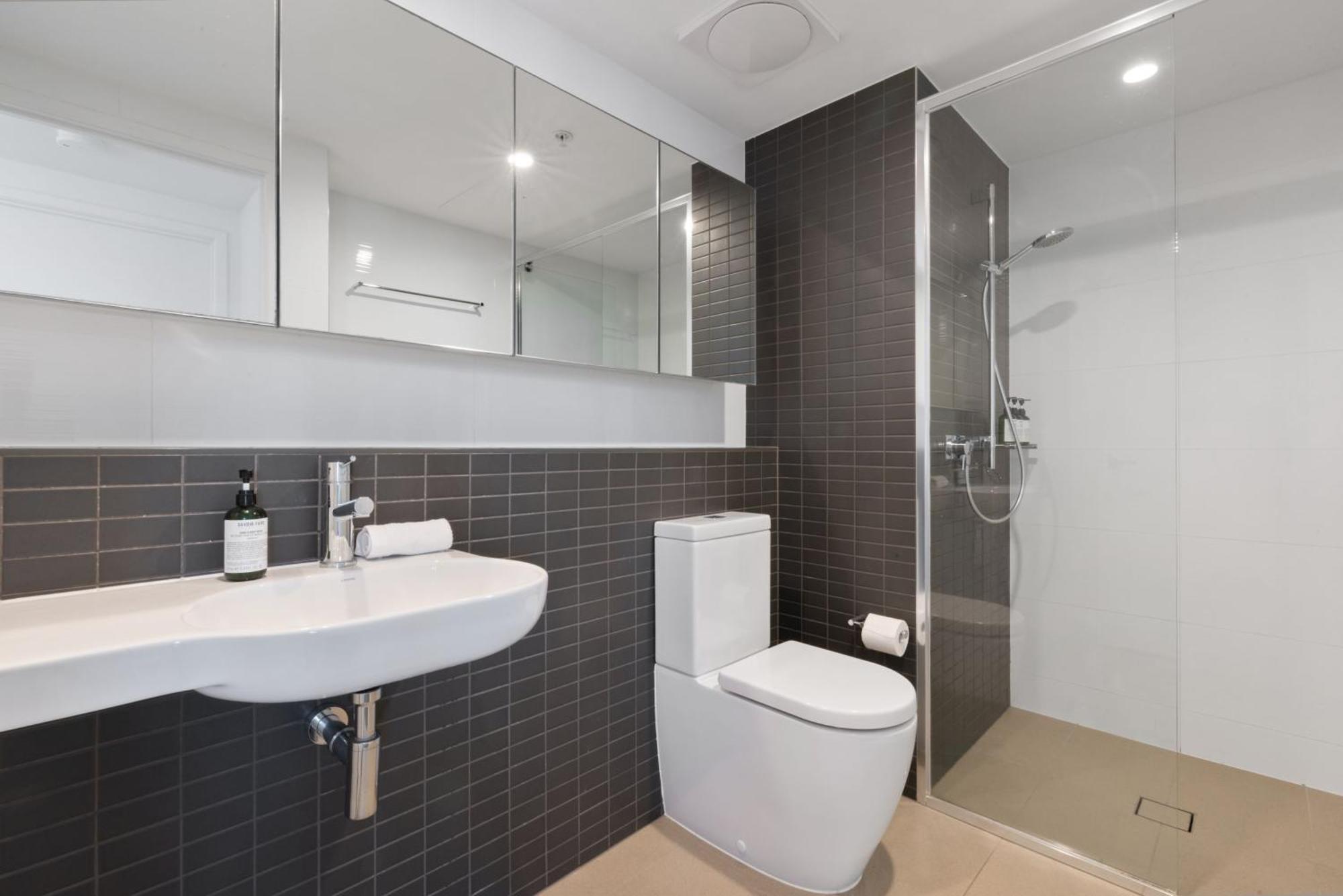 Hearty Milton Apartments Brisbane Exterior photo