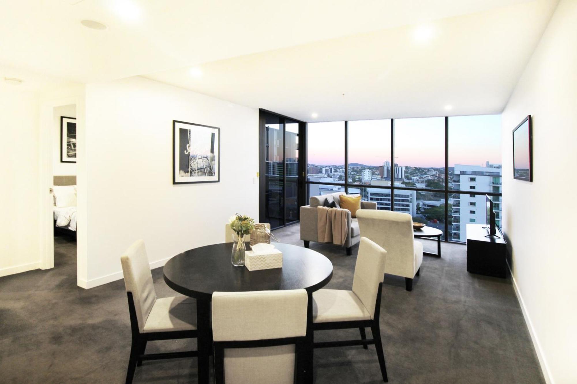 Hearty Milton Apartments Brisbane Exterior photo